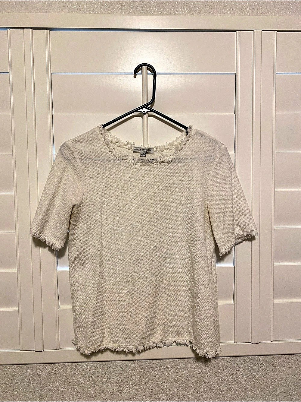 Green Envelope LA Short Sleeve Fringe Top in White